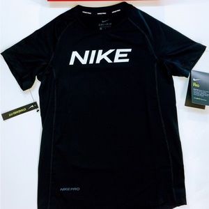 Nike DriFit Tee